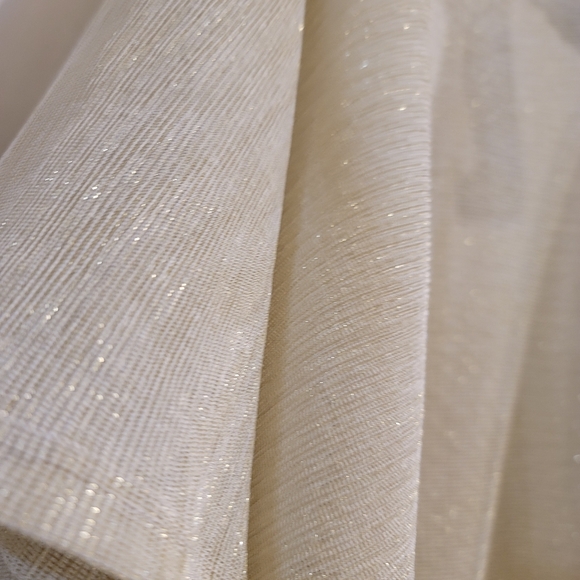 Golden sparkle shawl - Picture 7 of 7